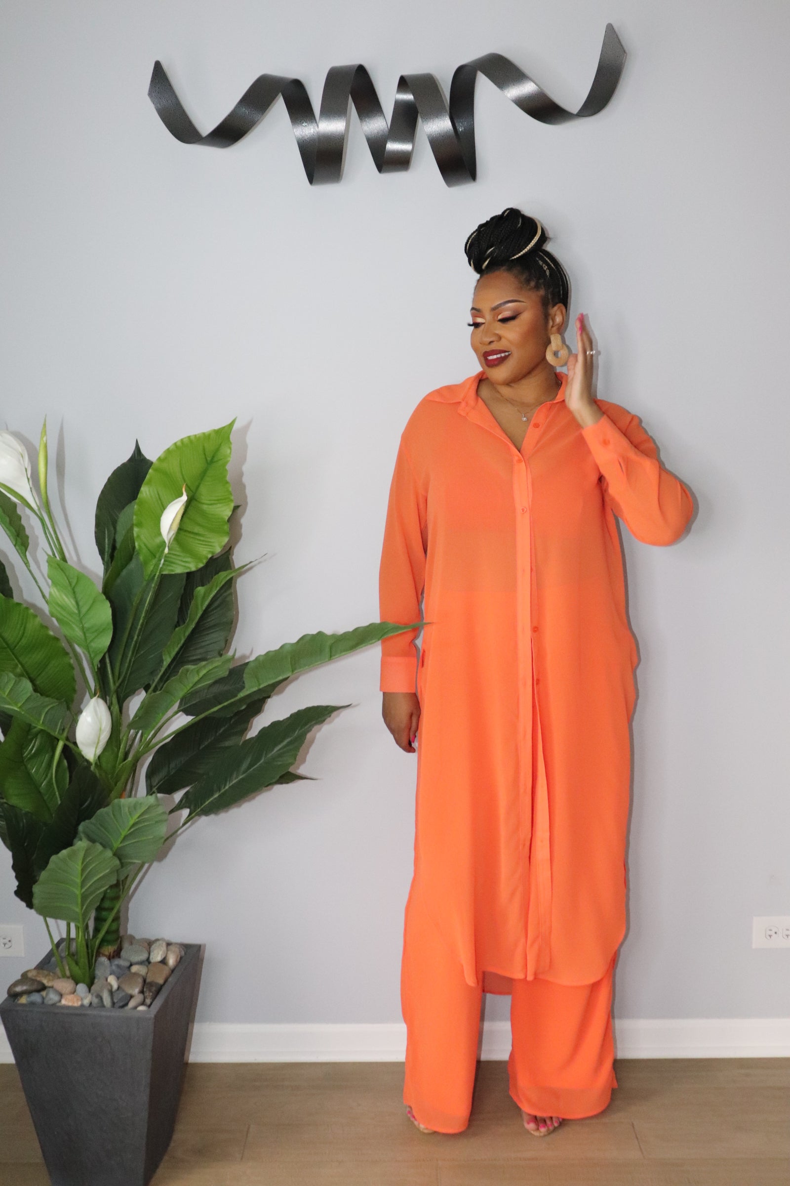 Adrienne Rebecca Boutique, orange 2-piece pants set, summer matching set, flowy wide-leg pants outfit, sleeveless top and pants set, vacation-ready outfit