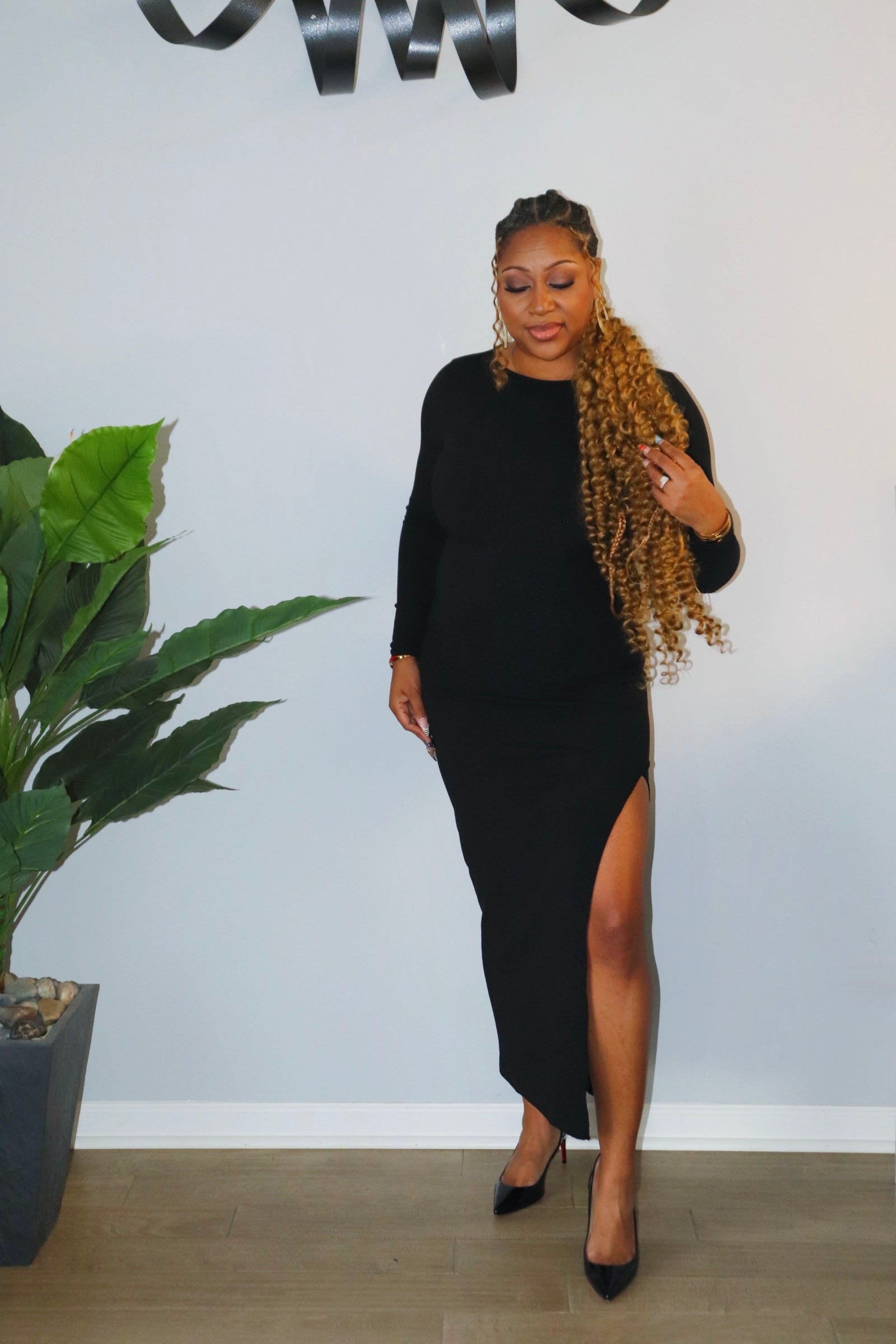 Come Closer Slit Maxi Dress – Black