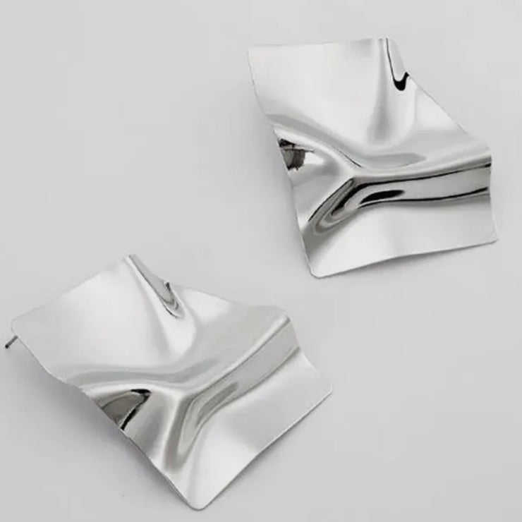 Silver Sculpted Wave Stud | Earrings