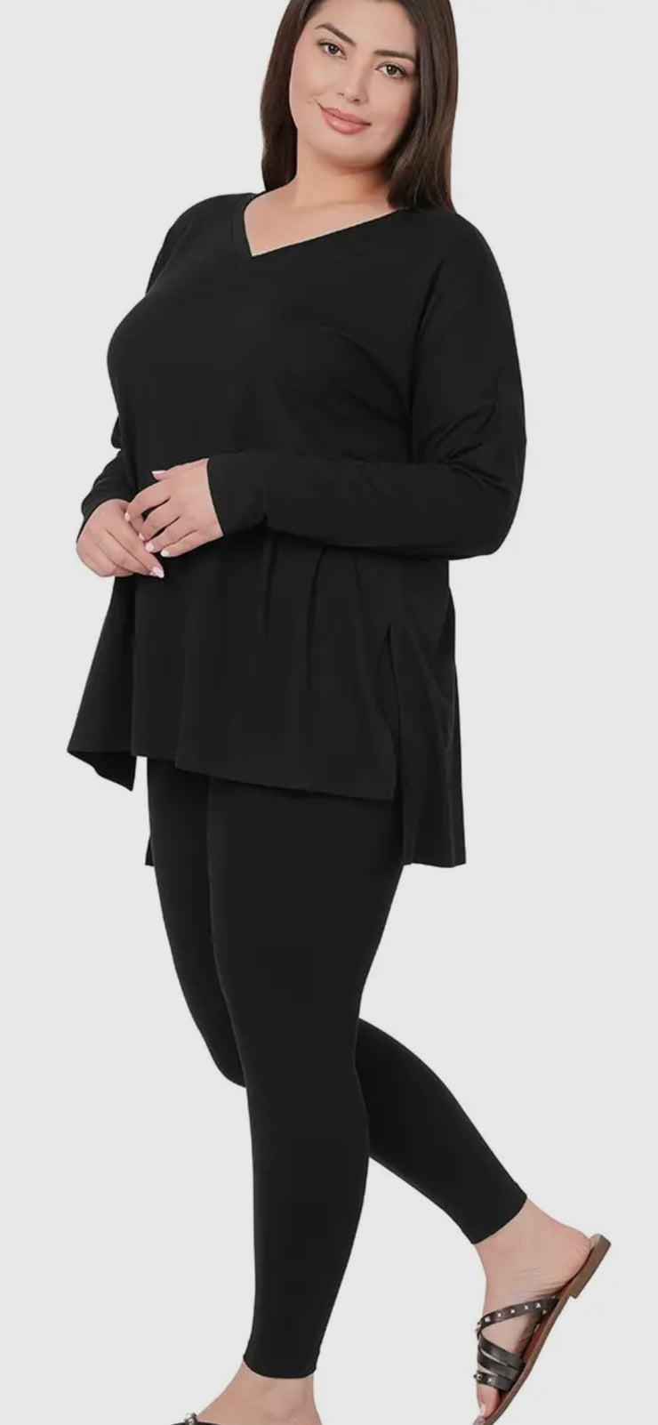 PLUS SIZE 2-piece V-Neck Leggings Set - BLACK