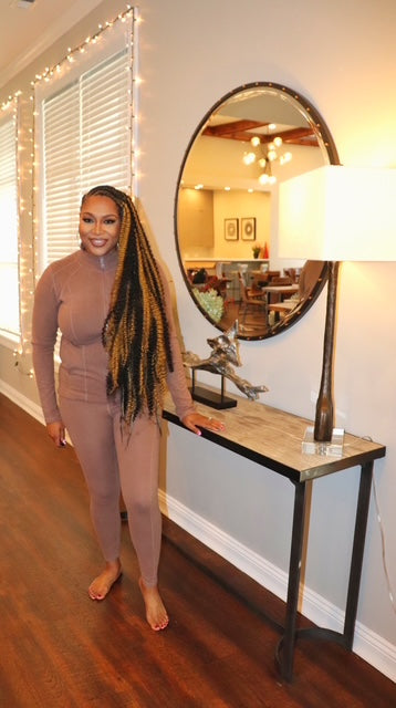 mocha knit set women’s lounge set knit zip up jacket neutral two piece set Adrienne Rebecca Boutique soft knit leggings set stylish comfy outfit chic loungewear matching sets for women knitwear fashion mocha outfit idea boutique fashion set