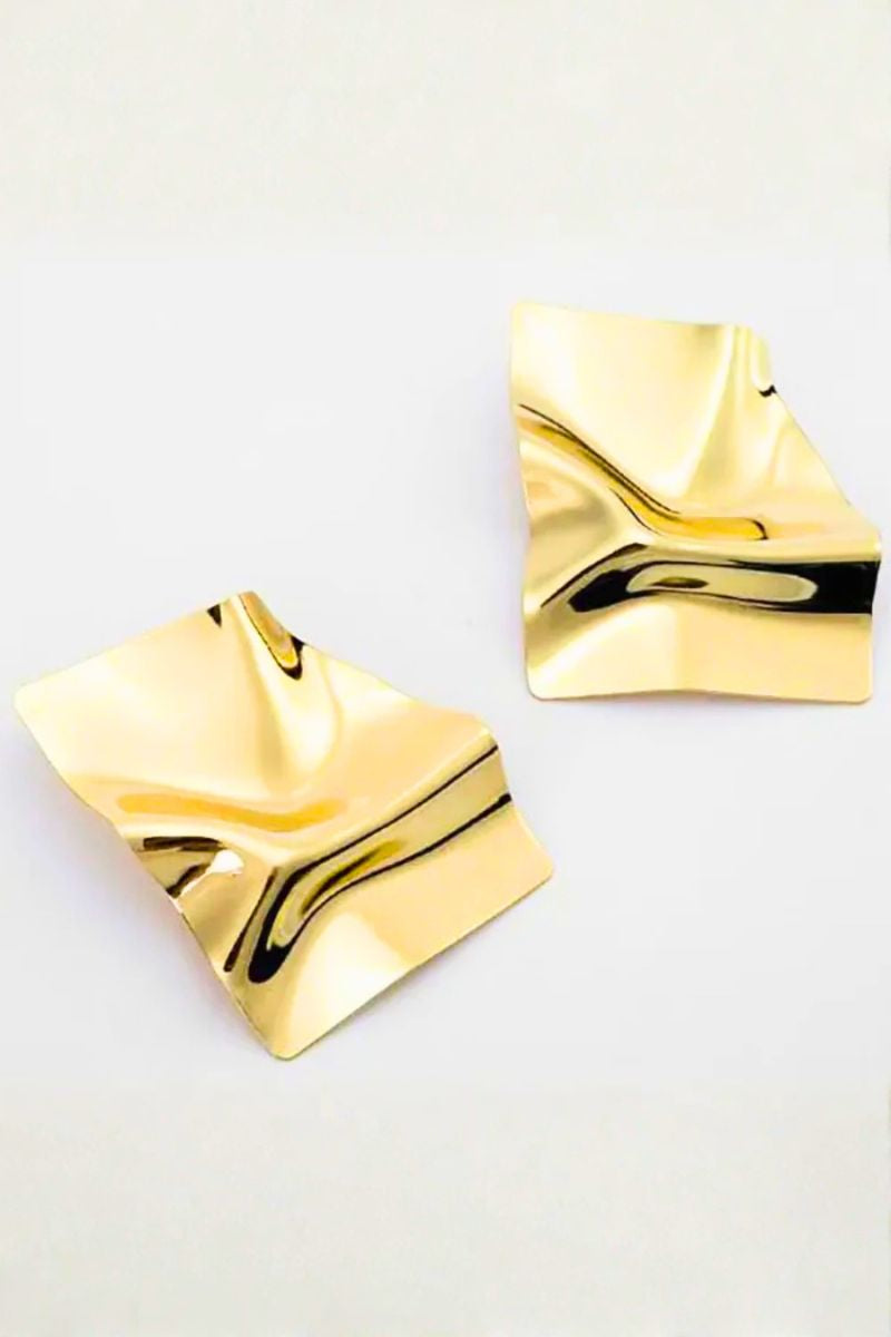 Gold Sculpted Wave Stud | Earrings
